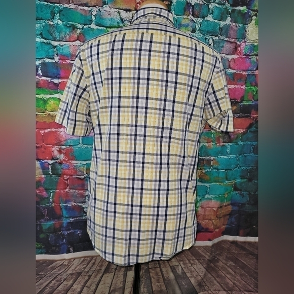 Lacoste Men’s Short Sleeve Button Up Size 42 Slim Fit - Picture 2 of 9